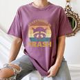 Vintage Raccoon Lovers Women's T-Shirt - Fun Graphic Tee Moss
