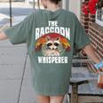 Raccoon Whisperer Women's T-Shirt - Vintage Retro Style for Animal Lovers Moss