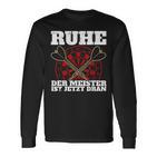 With Ruhe Der Meister Ist Dran Dart Player Langarmshirts