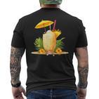 Fresh Pina Colada Fruits And Cocktail For Summer Drinks T-Shirt mit Rückendruck