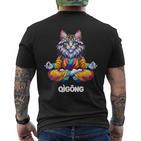 Cat Maine Coon Meditation Practice Qigong Chi Energy T-Shirt mit Rückendruck