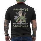 Hunter Birthday Over 60 Years T-Shirt mit Rückendruck