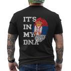 With Serbian Flag Es Ist In My Dna Serbe Genetic T-Shirt mit Rückendruck