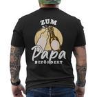 Zum Papa Beförders 2024 Bald Papa 2024 T-Shirt mit Rückendruck