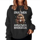 Einatmen Ausatmen Ausatmen Ignoring Bear Coffee Annoyed Sweatshirt Frauen