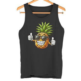 Cool Pineapple Wearing Sunglasses Fun Fruit Tank Top - Geschenkecke