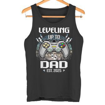 Dad Level Unlocked Est 2025 Leveling Up To Dad Tank Top - Geschenkecke