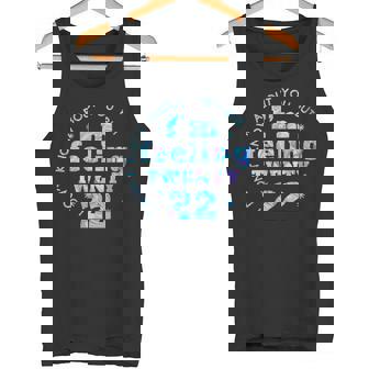 I Don't Know About You But I'm Feeling Twenty 22 Cool Cuello Camiseta sin mangas - Regaloses