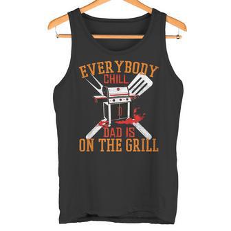 Saying Dad Is On The Grill For Dad On Father's Day Tank Top - Geschenkecke