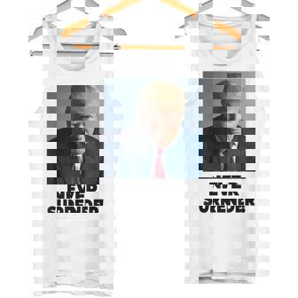Nunca Entregues Las Elecciones Presidenciales De Trump 2024 Camiseta sin mangas - Regaloses
