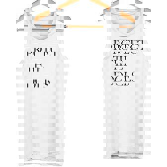 Protect The Dolls S Tank Top - Geschenkecke