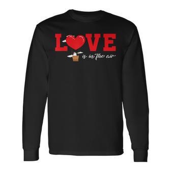 Love Is In The Air Flying Hot Air Balloon Langarmshirts - Geschenkecke