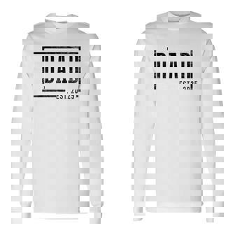 Dad 2025 Dad To Be New Dad Sleek Framed Long Sleeve T-Shirt - Thegiftio