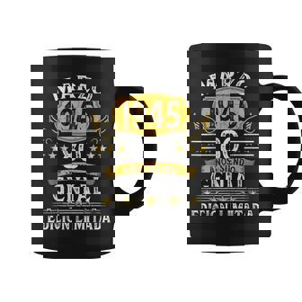 80 Años Cumpleaños Hombre 1945 Las Leyendas Nacen Marzo 1945 Taza de café - Regaloses