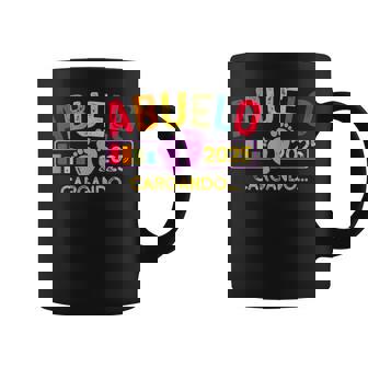 Abuelo 2025 Cargando Regalo Futuro Abuelo 2025 Taza de café - Regaloses