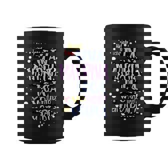 Alejate Tengo Una Madrina Loca Y No Dudare En Usarla Taza de café - Regaloses