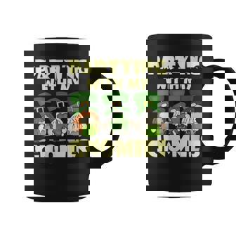 Celebración Del Día De San Patricio De Fiesta Con Mis Gnomos Cuello Taza de café - Regaloses