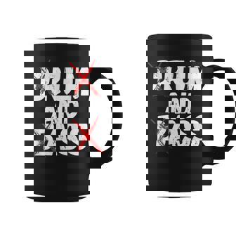 Drum And Bass Rum And Ass Tasse - Cadeauxyz