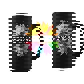 Free Mom Hugs Lgbtq Lgbt Pride Daisy Rainbow Flower Graphic Print Coffee Mug - Monsterry