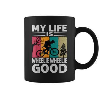 My Life Is Wheelie Wheelie Good Biking Biker Jokes Tasse - Cadeauxyz