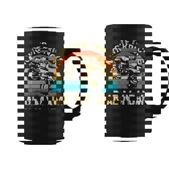 Motores Retro De Monster Truck Are My Jam Retro Al Atardecer Taza de café - Regaloses