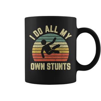 Rétro I Do All My Own Stunts Drôle Blessure Tasse - Cadeauxyz