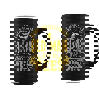 Never Underestimate An Old Man Beekeeper Vintage Graphic Print Coffee Mug - Monsterry