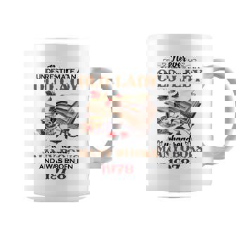 1978 An Old Lady Who Reads Many Books Coffee Mug | Mazezy