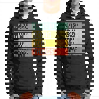 Cita Personalizada Divertida Con Texto En Inglés I'm Tobi Doing Tobi Things Sudadera - Regaloses