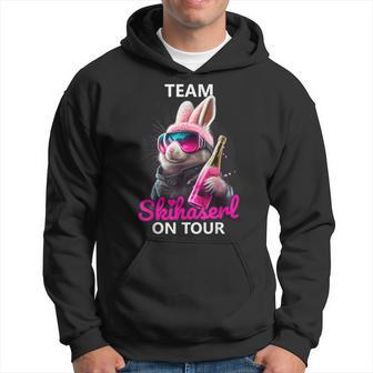 Skiing Team Skihaserl On Tour Apres-Ski Kapuzenpullover - Geschenkecke