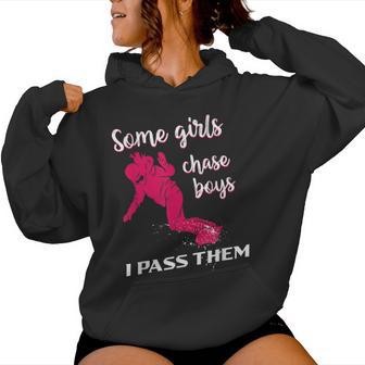 Snowboarding Snowboard Vintage Girl Women Hoodie - Thegiftio UK