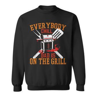 Saying Dad Is On The Grill For Dad On Father's Day Sweatshirt - Geschenkecke