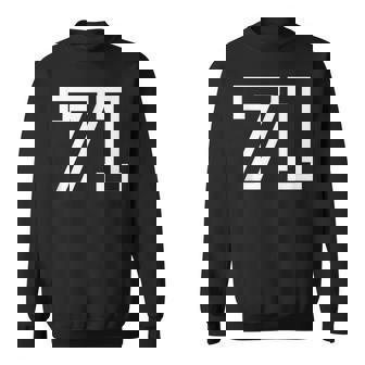 Número 71Arsity Sports Team Cumpleaños Edad Año Camisa de entrenamiento - Regaloses