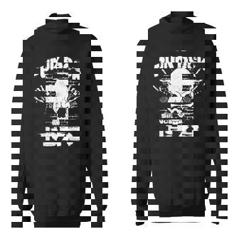 Punk Rock Since 1979 Skull Rock Hands 45Th Birthday Camisa de entrenamiento - Regaloses