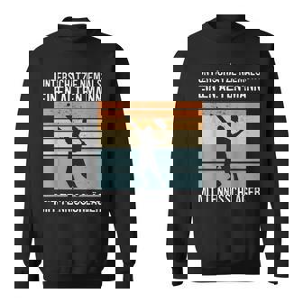 Underschätze Niemal Einen Alten Mann Tennis Racket Sweatshirt - Geschenkecke