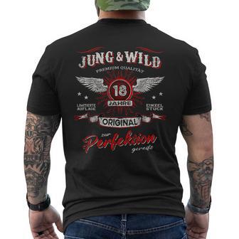 18 Jahre Jung & Wild Zum Perfektion Matured 18Th Birthday T-Shirt mit Rückendruck - Geschenkecke