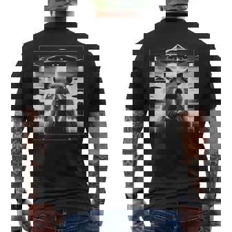 Capybara Selfie Invasion Ufo Capibara Motif Bizarre T-shirt imprimé au dos - Cadeauxyz