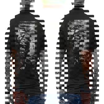 Bigfoot & Alien Sasquatch Rock On Hand Sign Ufo Selfie Men's T-shirt Back Print | Mazezy