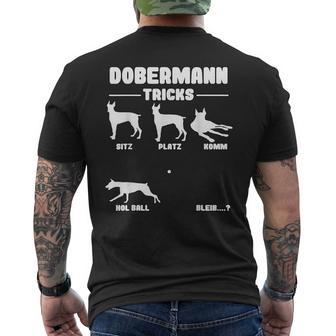 Dog Holder Doberman Dog Tricks S T-Shirt mit Rückendruck - Geschenkecke