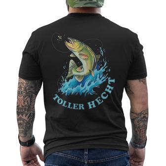 Fishing Saying With Fish And Bait T-Shirt mit Rückendruck - Geschenkecke