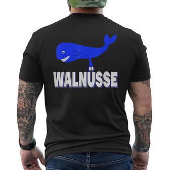 Walnuts Whale Testicles Eggs Fish T-Shirt mit Rückendruck - Geschenkecke