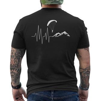 Heartbeat Skydive Paraglider Parachute Jumping T-Shirt mit Rückendruck - Geschenkecke