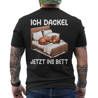 Ich Dachshund Jetzt Ins Bett Sleep Pyjama T-Shirt mit Rückendruck - Geschenkecke