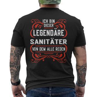 I Am This Legendary Paramedic T-Shirt mit Rückendruck - Geschenkecke