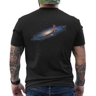 Milky Way Galaxy Universe Location Pin Space Cosmic T-Shirt mit Rückendruck - Geschenkecke