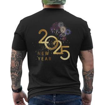 New Year's Eve Party Supplies 2025 Happy New Year Fireworks T-Shirt mit Rückendruck - Geschenkecke