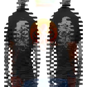 Oeuvre Pieuvre Coucher De Soleil Motif Monstre Marin Océan Mer Pieuvre T-shirt imprimé au dos - Cadeauxyz