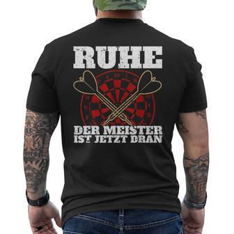 With Ruhe Der Meister Ist Dran Dart Player T-Shirt mit Rückendruck - Geschenkecke