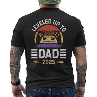 Spielerpapa Leveled Up To Daddy 2025 Dadintage T-Shirt mit Rückendruck - Geschenkecke