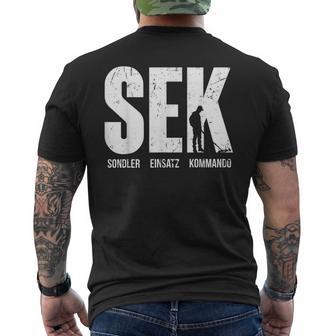 Treasure Hunt With Metal Detector Sondler T-Shirt mit Rückendruck - Geschenkecke